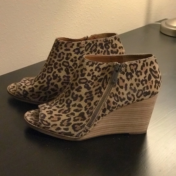 lucky brand peep toe wedges